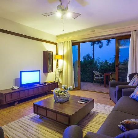 아파트 Marmaris Homes 말마리스